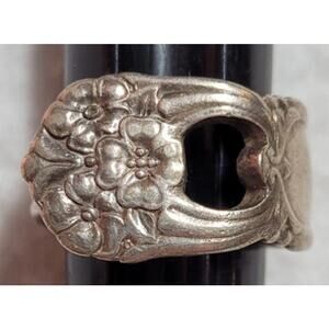 Eternally yours Spoon Ring Handmade Size 8.25 Silver Plated Floral Pattern